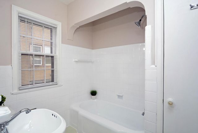 962 Smith Avenue S, West Saint Paul, MN 55118