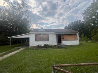 12 Shirley Street, White Hall, AR 71602