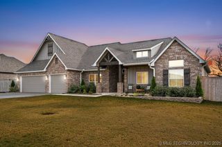 1802 E 44th Street, Sand Springs, OK 74063