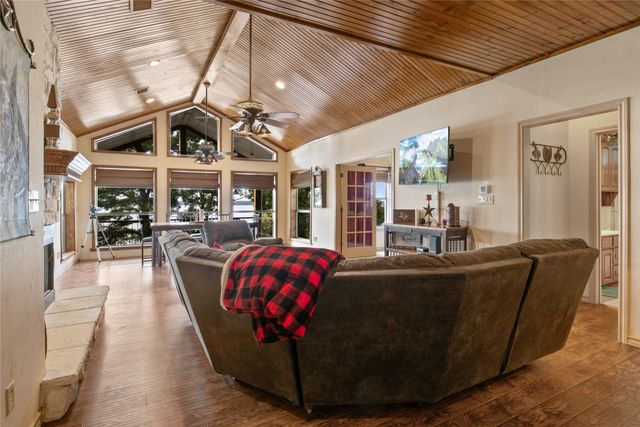 385 County Road 2610, Pittsburg, TX 75686