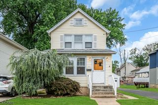 210 3 Rd St, Dunellen Boro, NJ 08812