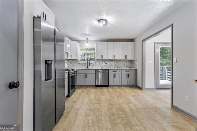 6685 Greenbower Lane, College Park, GA 30349