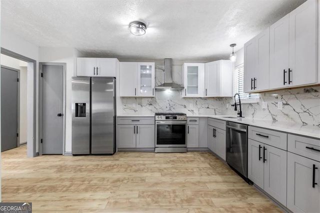 6685 Greenbower Lane, College Park, GA 30349