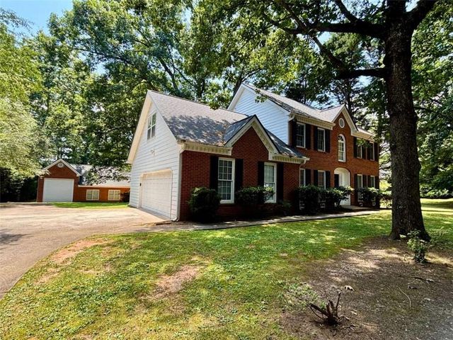 4160 Creekwood Drive, Cumming, GA 30041