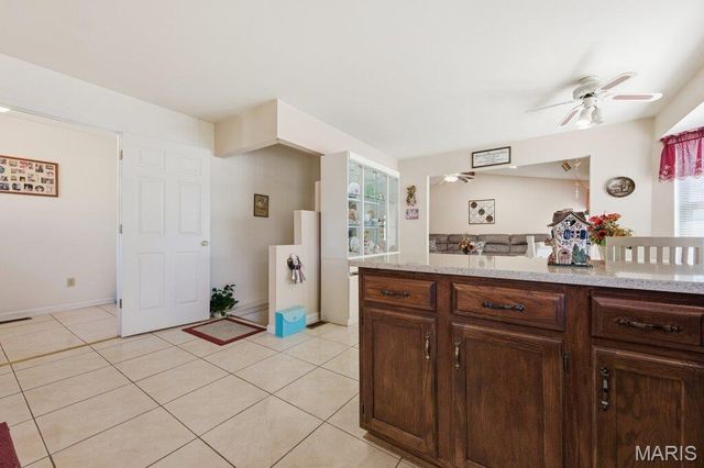 3801 Hermitage Lane, St Peters, MO 63376