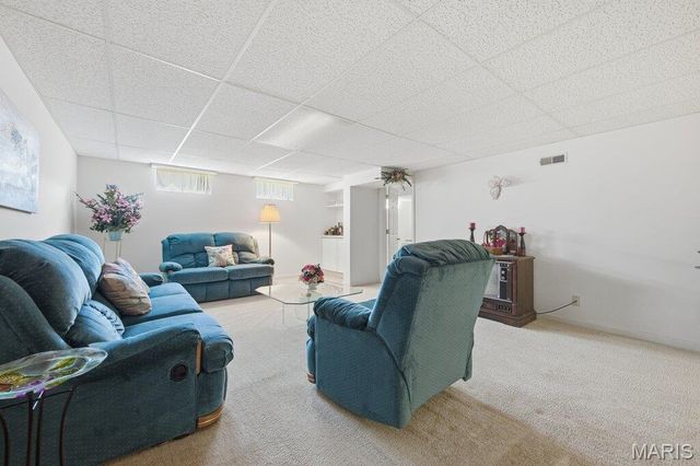 3801 Hermitage Lane, St Peters, MO 63376