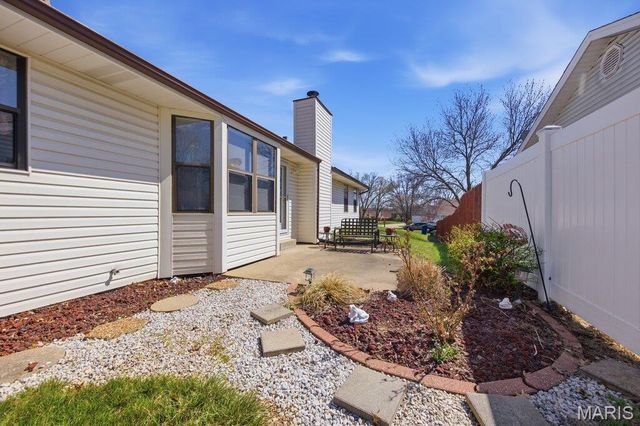 3801 Hermitage Lane, St Peters, MO 63376