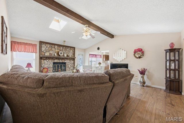 3801 Hermitage Lane, St Peters, MO 63376