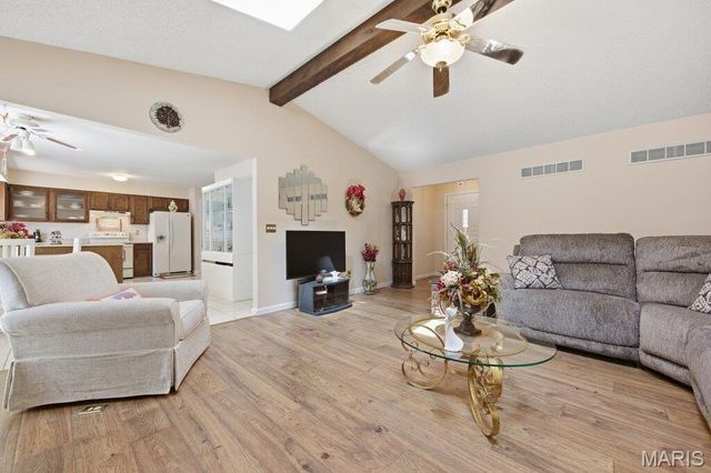 3801 Hermitage Lane, St Peters, MO 63376