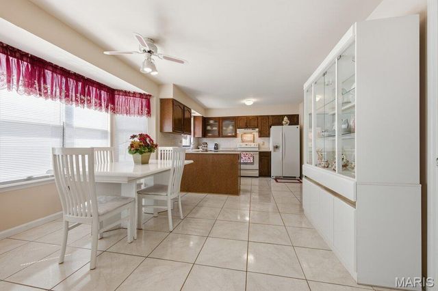3801 Hermitage Lane, St Peters, MO 63376