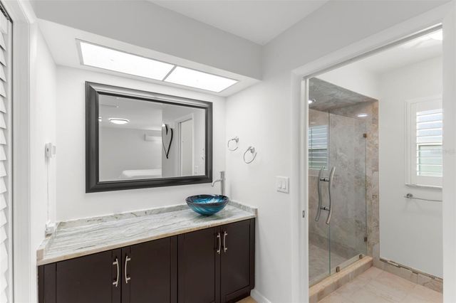 2836 QUAIL HOLLOW ROAD W, Clearwater, FL 33761