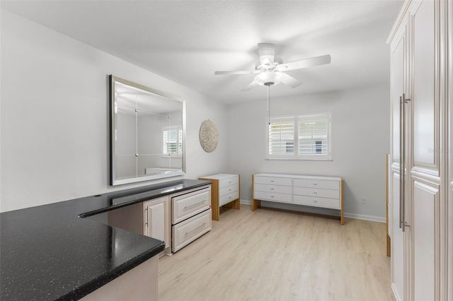 2836 QUAIL HOLLOW ROAD W, Clearwater, FL 33761