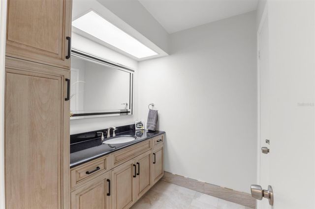 2836 QUAIL HOLLOW ROAD W, Clearwater, FL 33761