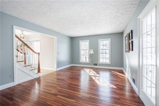 20 Ashwood Knoll, Chili, NY 14624