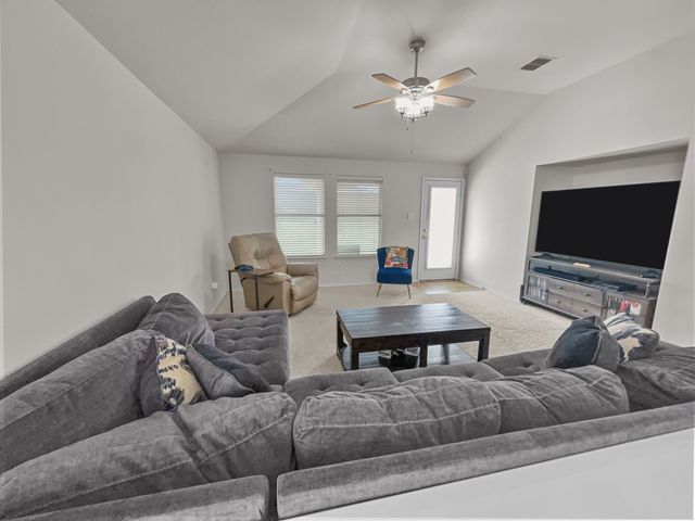8828 King Ranch Drive, Cross Roads, TX 76227