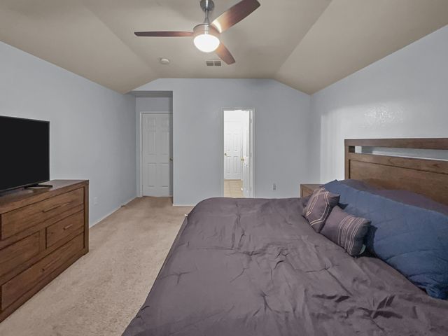 8828 King Ranch Drive, Cross Roads, TX 76227