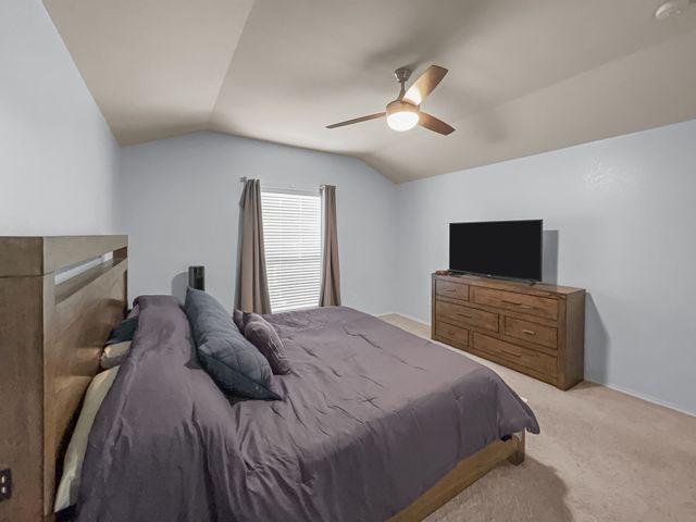 8828 King Ranch Drive, Cross Roads, TX 76227