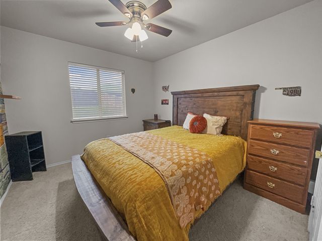 8828 King Ranch Drive, Cross Roads, TX 76227