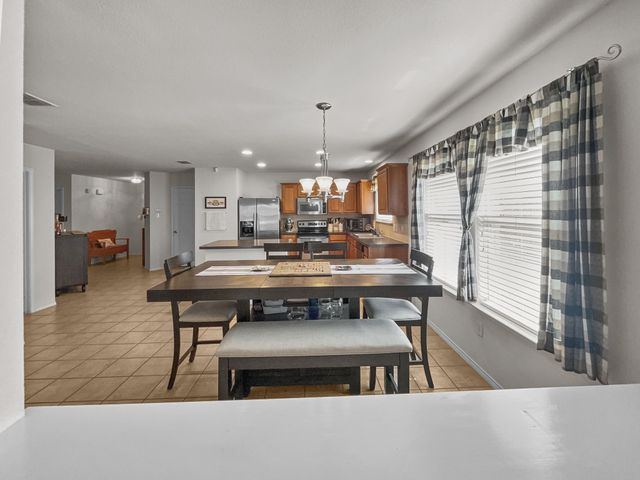 8828 King Ranch Drive, Cross Roads, TX 76227