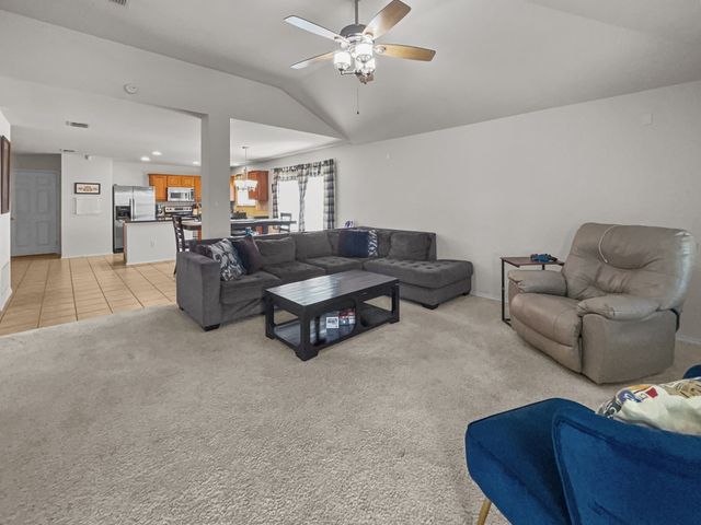 8828 King Ranch Drive, Cross Roads, TX 76227