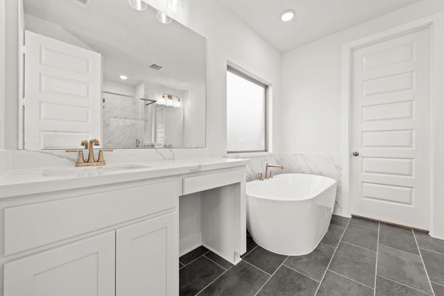 208 Yellow Rosewood Lane, New Caney, TX 77357