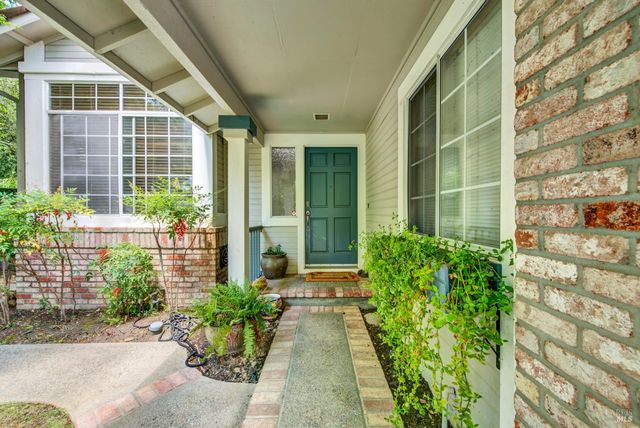 2469 Bay Hill Cir, Fairfield, CA 94534