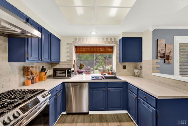 2469 Bay Hill Cir, Fairfield, CA 94534