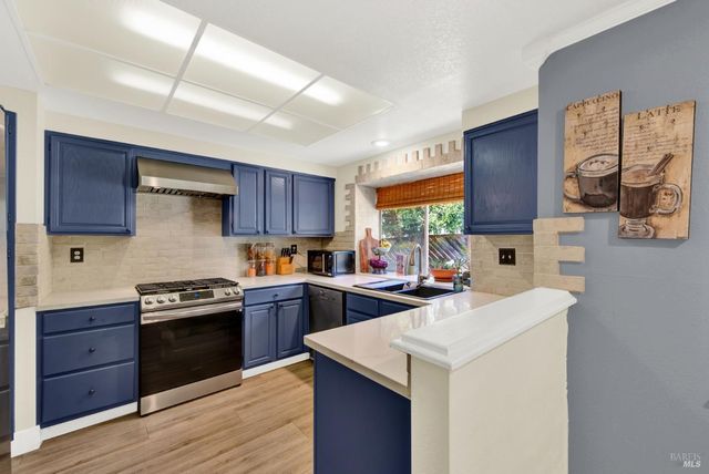2469 Bay Hill Cir, Fairfield, CA 94534