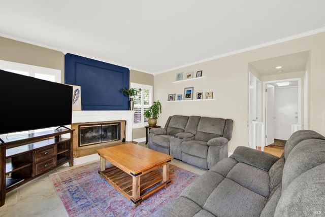 2469 Bay Hill Cir, Fairfield, CA 94534