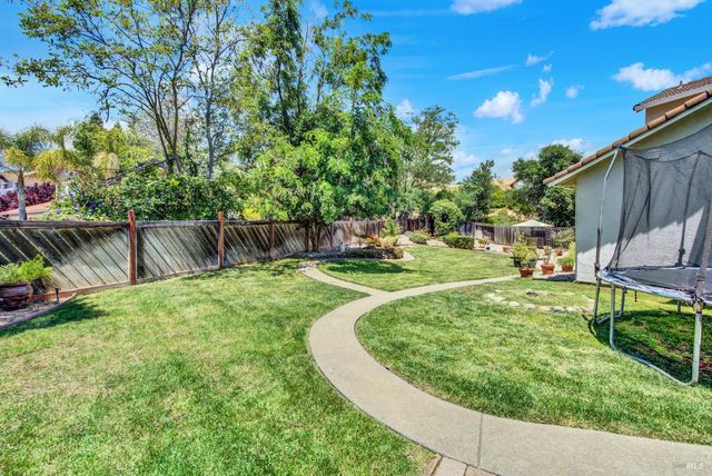2469 Bay Hill Cir, Fairfield, CA 94534