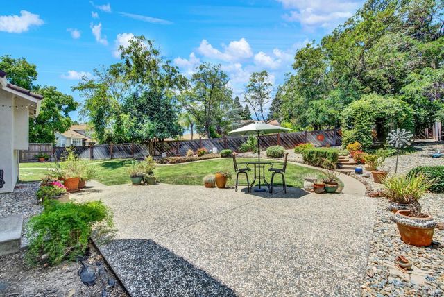 2469 Bay Hill Cir, Fairfield, CA 94534