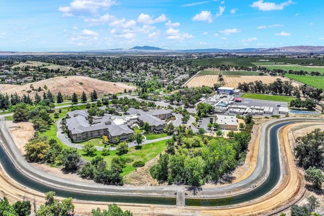 2469 Bay Hill Cir, Fairfield, CA 94534