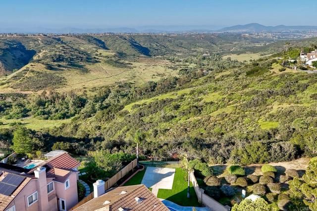 5698 Greenshade, San Diego, CA 92121