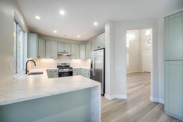 5698 Greenshade, San Diego, CA 92121