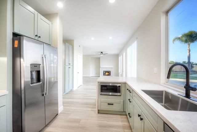 5698 Greenshade, San Diego, CA 92121