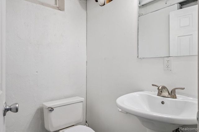 20830 Lantz Street, Clinton Township, MI 48035