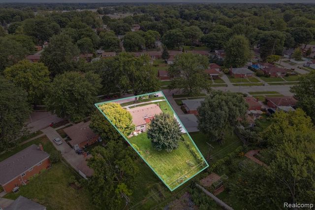 20830 Lantz Street, Clinton Township, MI 48035