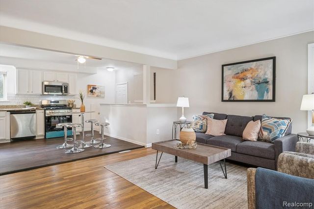 20830 Lantz Street, Clinton Township, MI 48035