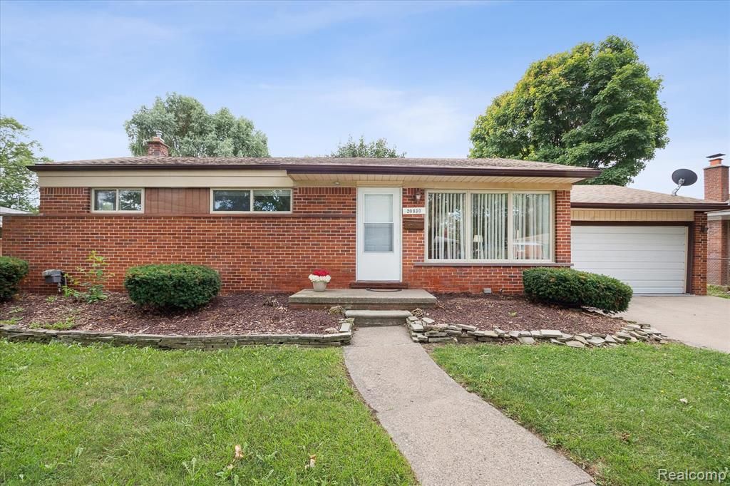 20830 Lantz Street, Clinton Township, MI 48035