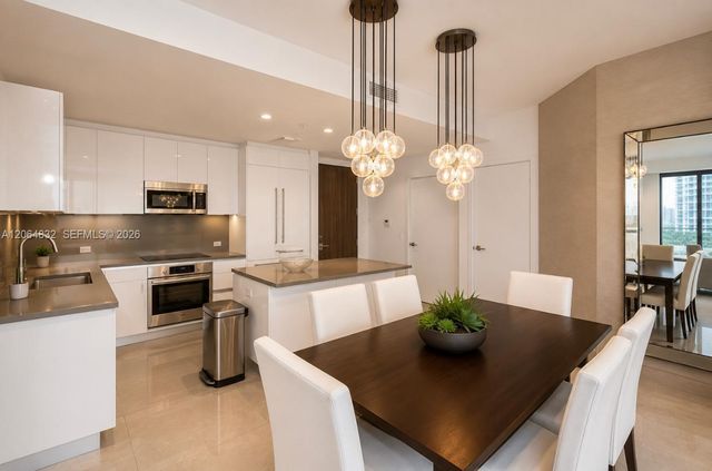 88 SW 7th Street 3709, Miami, FL 33130