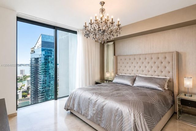 88 SW 7th Street 3709, Miami, FL 33130
