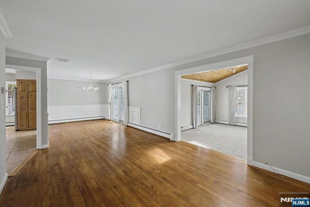 32 Highview Avenue, Woodcliff Lake, NJ 07677