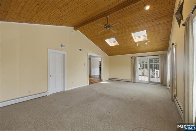 32 Highview Avenue, Woodcliff Lake, NJ 07677
