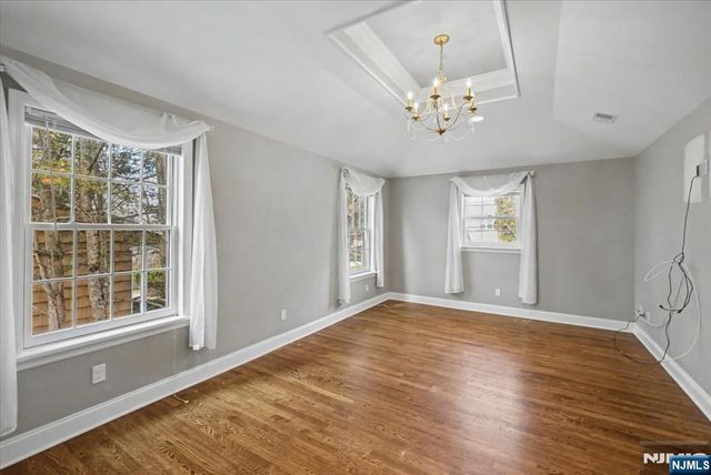32 Highview Avenue, Woodcliff Lake, NJ 07677