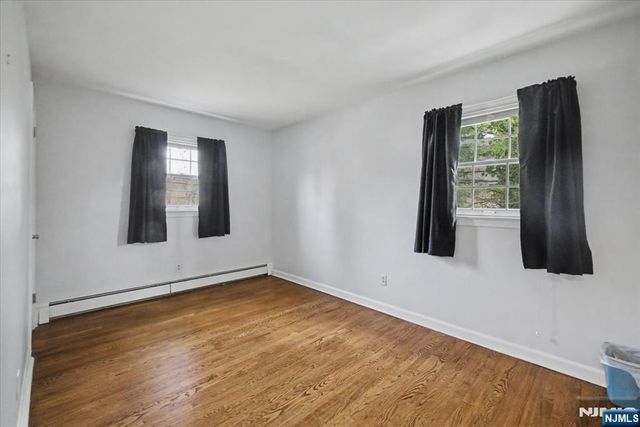 32 Highview Avenue, Woodcliff Lake, NJ 07677