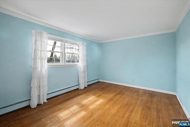 32 Highview Avenue, Woodcliff Lake, NJ 07677