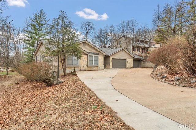 1304 Bridge Creek Trail, Ellisville, MO 63021
