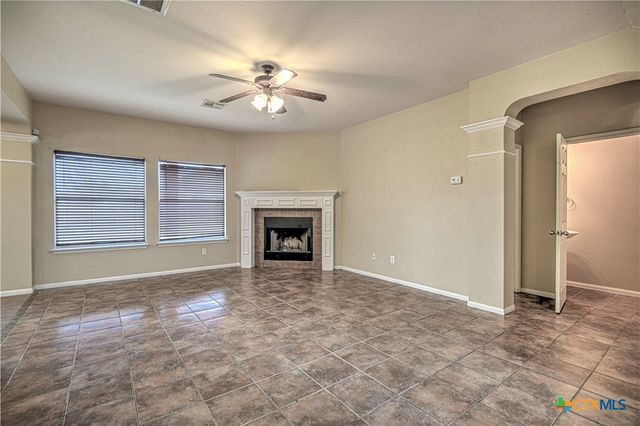 209 Crowfoot Drive, Harker Heights, TX 76548