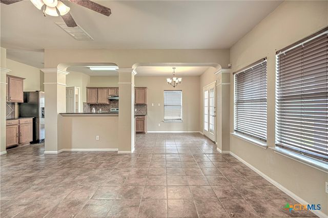 209 Crowfoot Drive, Harker Heights, TX 76548