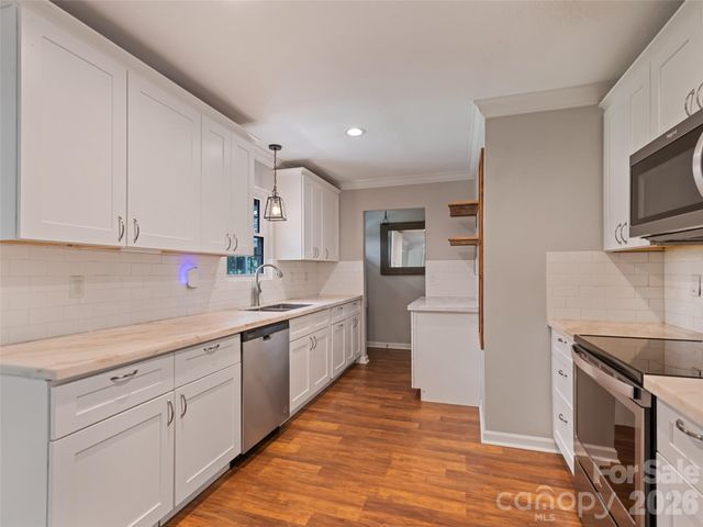 18 Bran Rick Lane, Arden, NC 28704